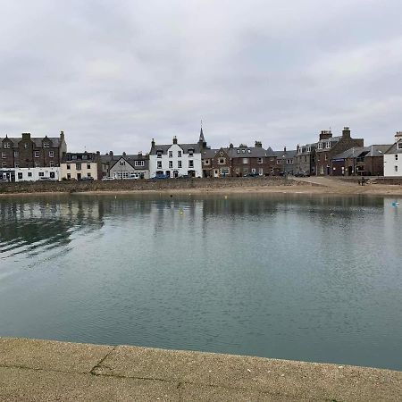 Old Town Apartment, Harbour, Garden & Summerhouse Stonehaven Bagian luar foto